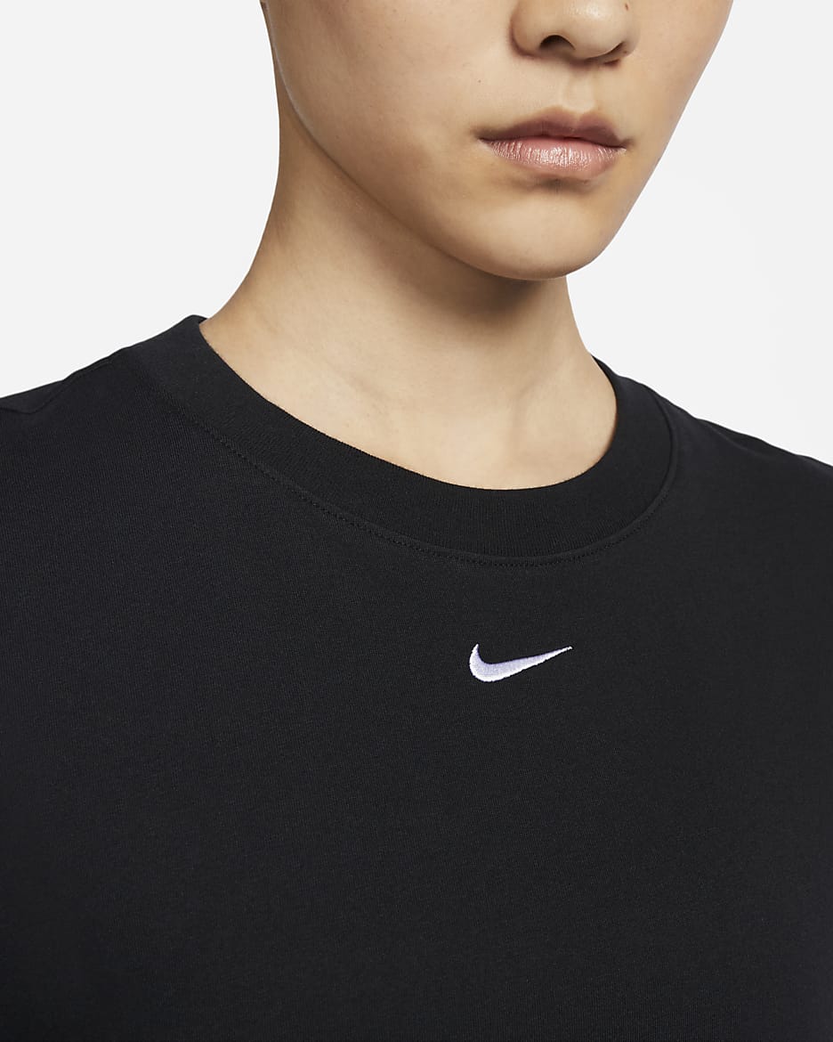 Nike Sportswear Essential Women's Short-sleeve T-Shirt Dress - Black/White