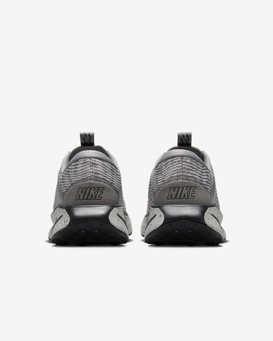 รองเท้าเดินผู้ชาย Nike Motiva - Light Iron Ore/Flat Pewter/Flat Pewter