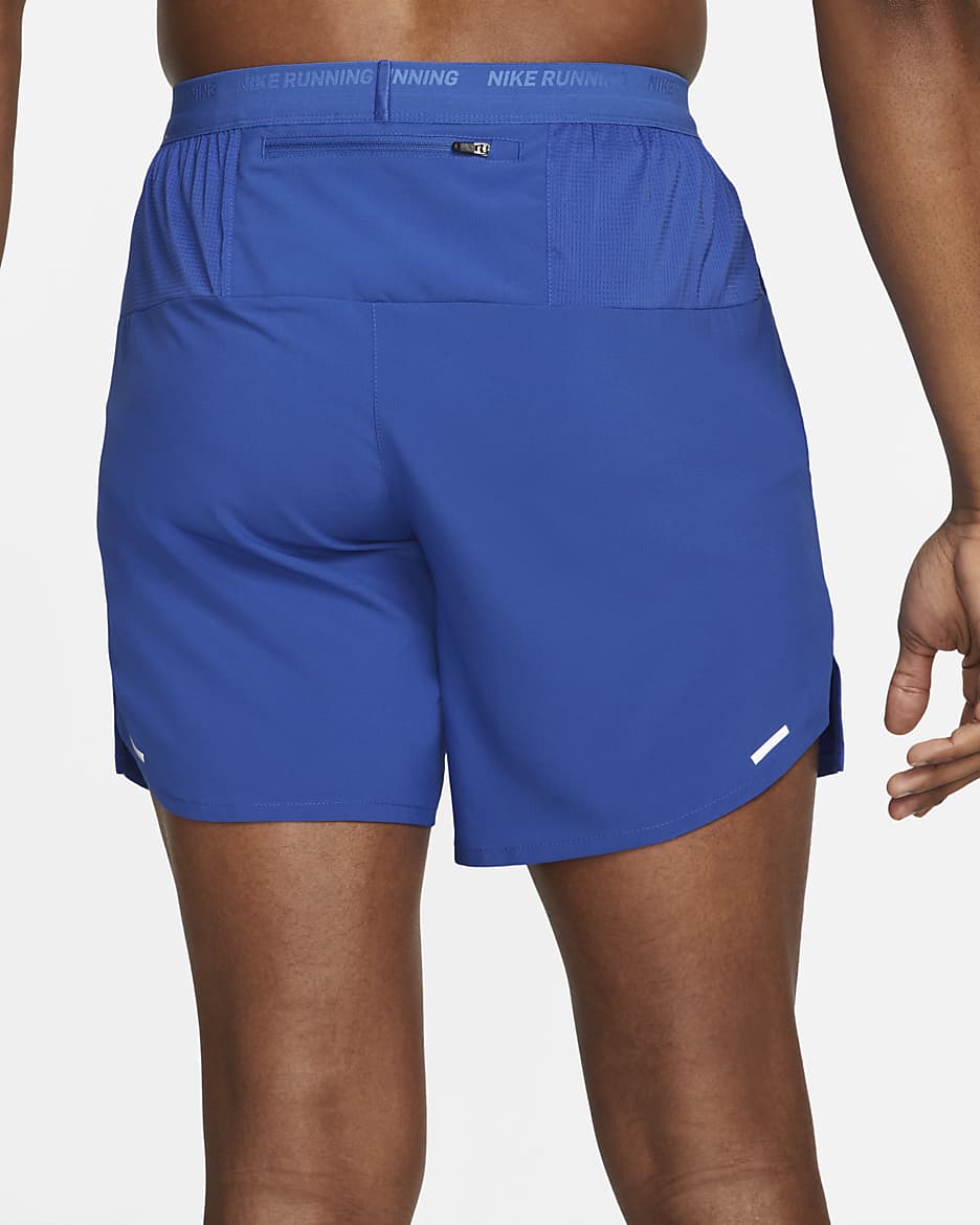 Shorts de running sin forro Dri-FIT de 18 cm para hombre Nike Stride - Royal juego/Negro