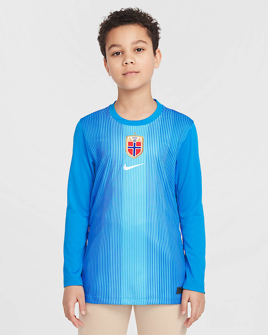 Norway 2025/26 Stadium Goalkeeper Older Kids' Nike Dri-FIT Football Replica Long-Sleeve Shirt - Photo Blue/Baltic Blue/White