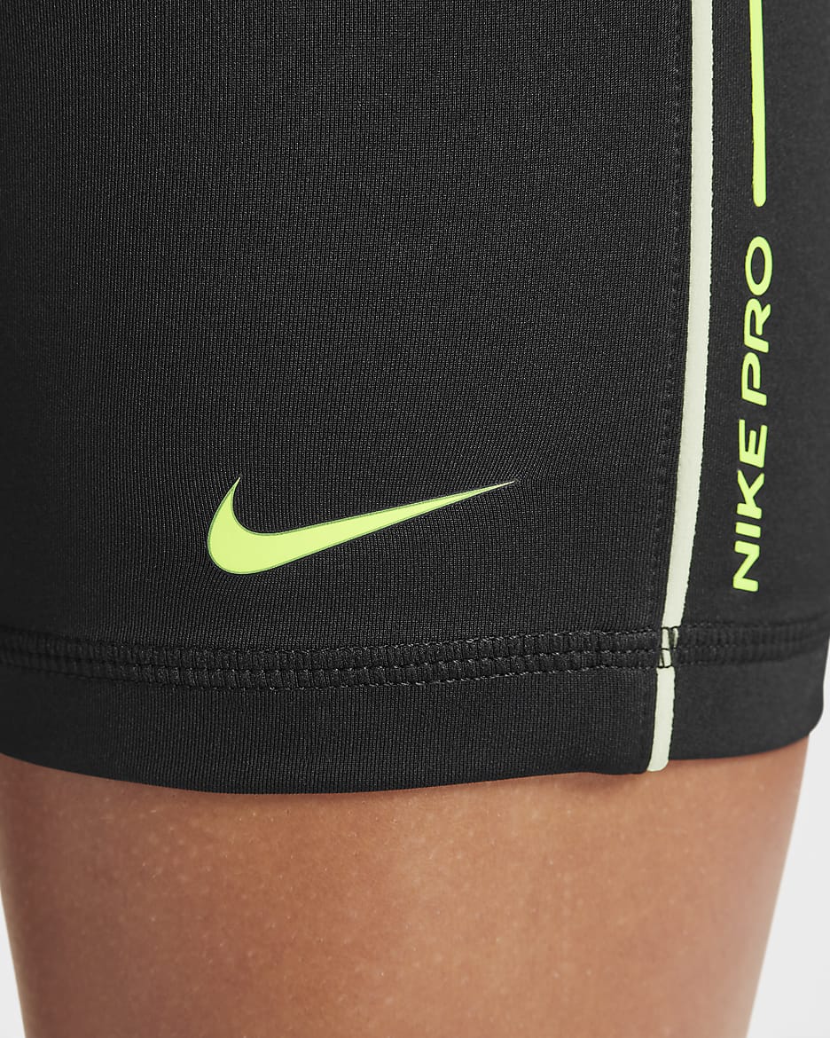 Short Dri-FIT Nike Pro 8 cm pour fille - Noir/Volt/Volt