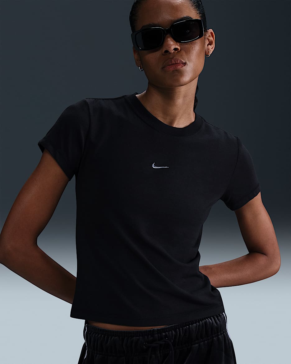 Nike Sportswear Chill Knit Camiseta corta entallada - Mujer - Negro