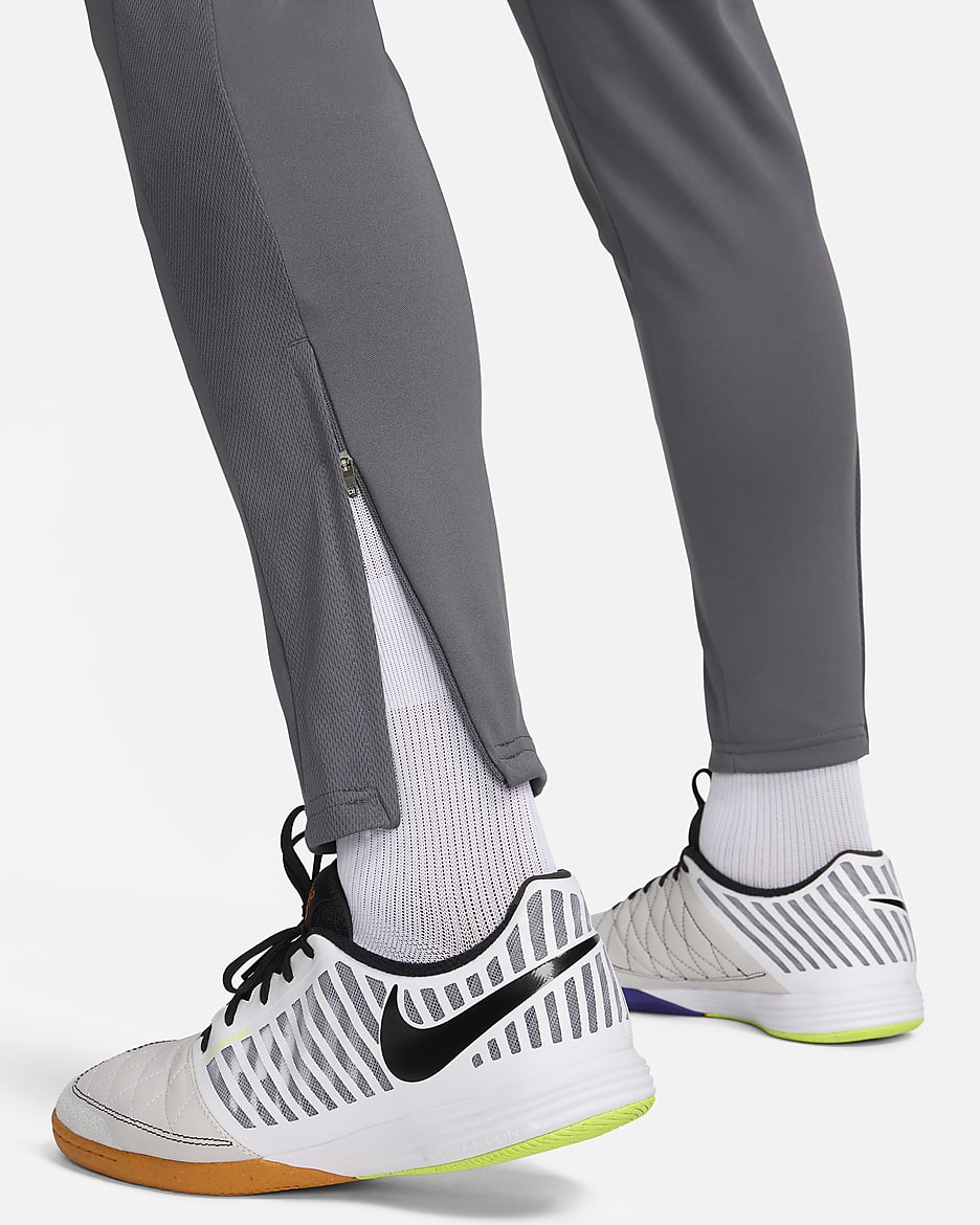 Pantalon de foot Nike Dri-FIT Academy pour homme - Iron Grey/Iron Grey/Iron Grey/Sunset Pulse