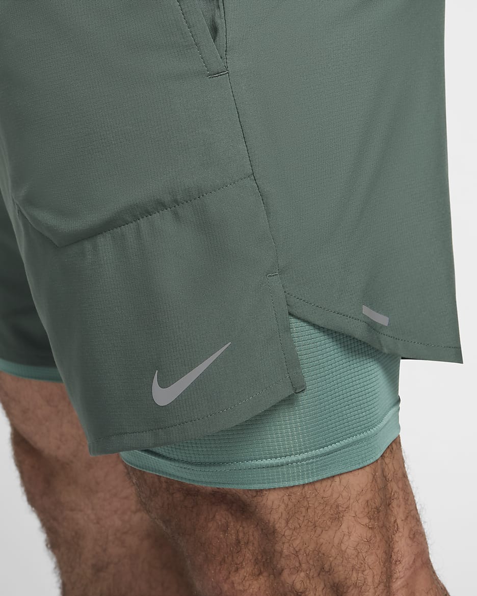 Nike Stride Men's Dri-FIT 18cm (approx.) 2-in-1 Running Shorts - Vintage Green/Bicoastal/Black