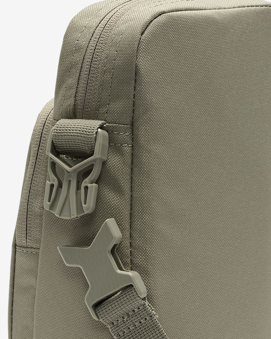 Nike Heritage Cross-Body Bag (4L) - Light Army/Light Army/Sail