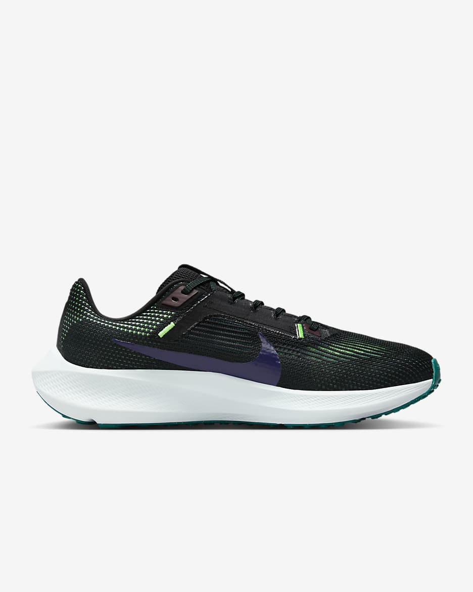 Tenis de correr en pavimento para hombre Nike Pegasus 40 - Negro/Burdeos enérgico/Azul verdoso geoda/Morado tinta