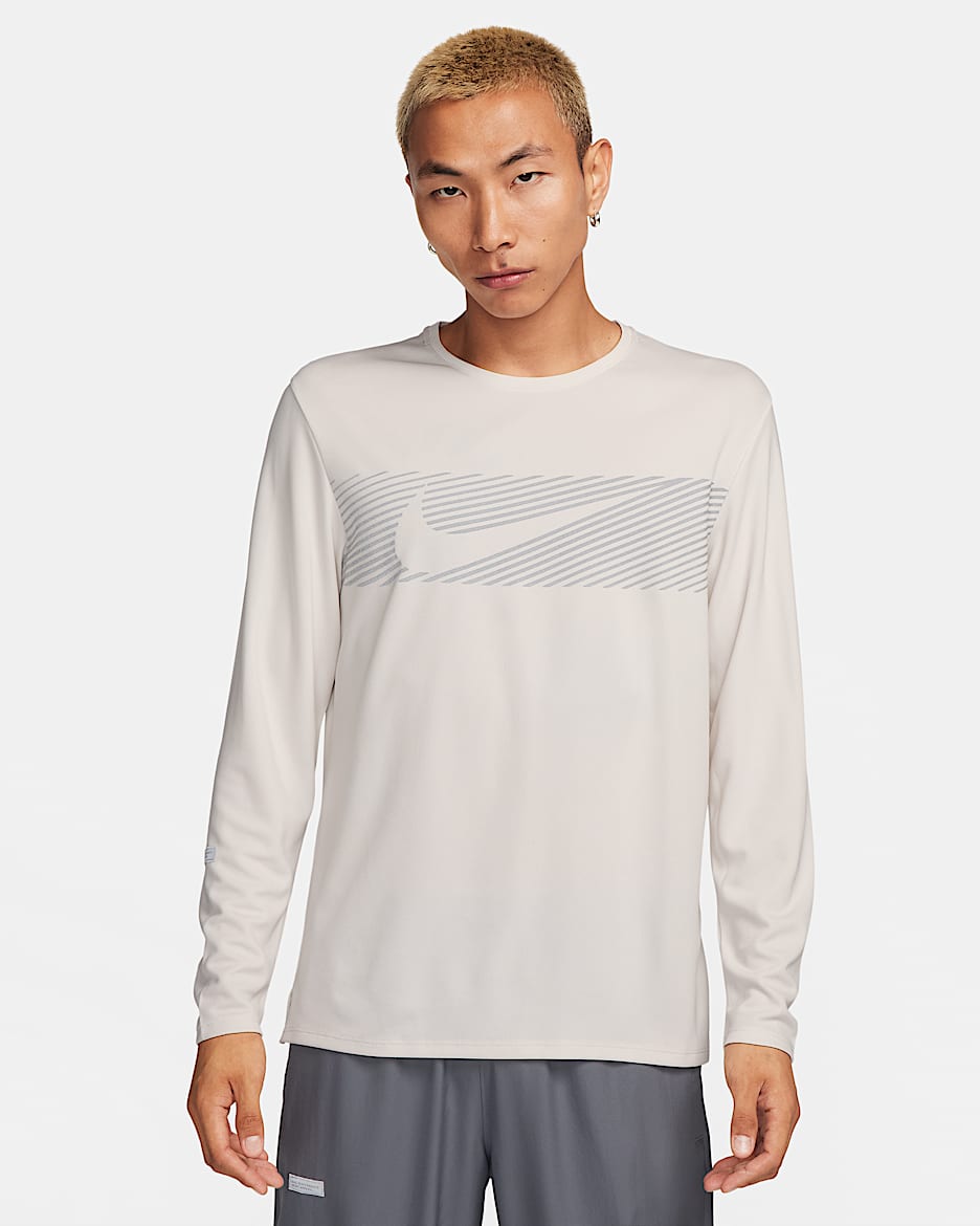 ナイキ マイラー フラッシュ メンズ Dri-FIT UV ロングスリーブ ランニングトップ - ファントム