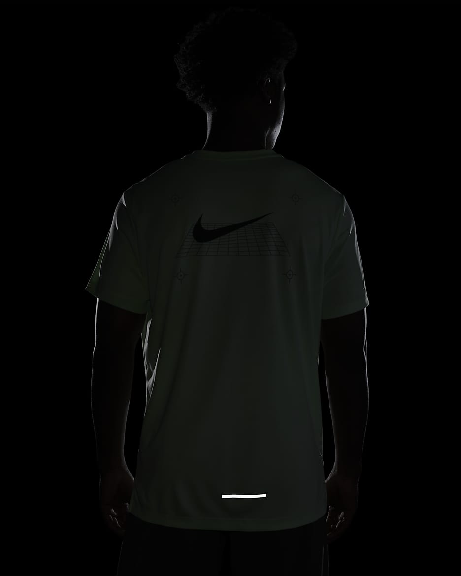 Maglia da running a manica corta con grafica Nike Miler - Uomo - Vapor Green