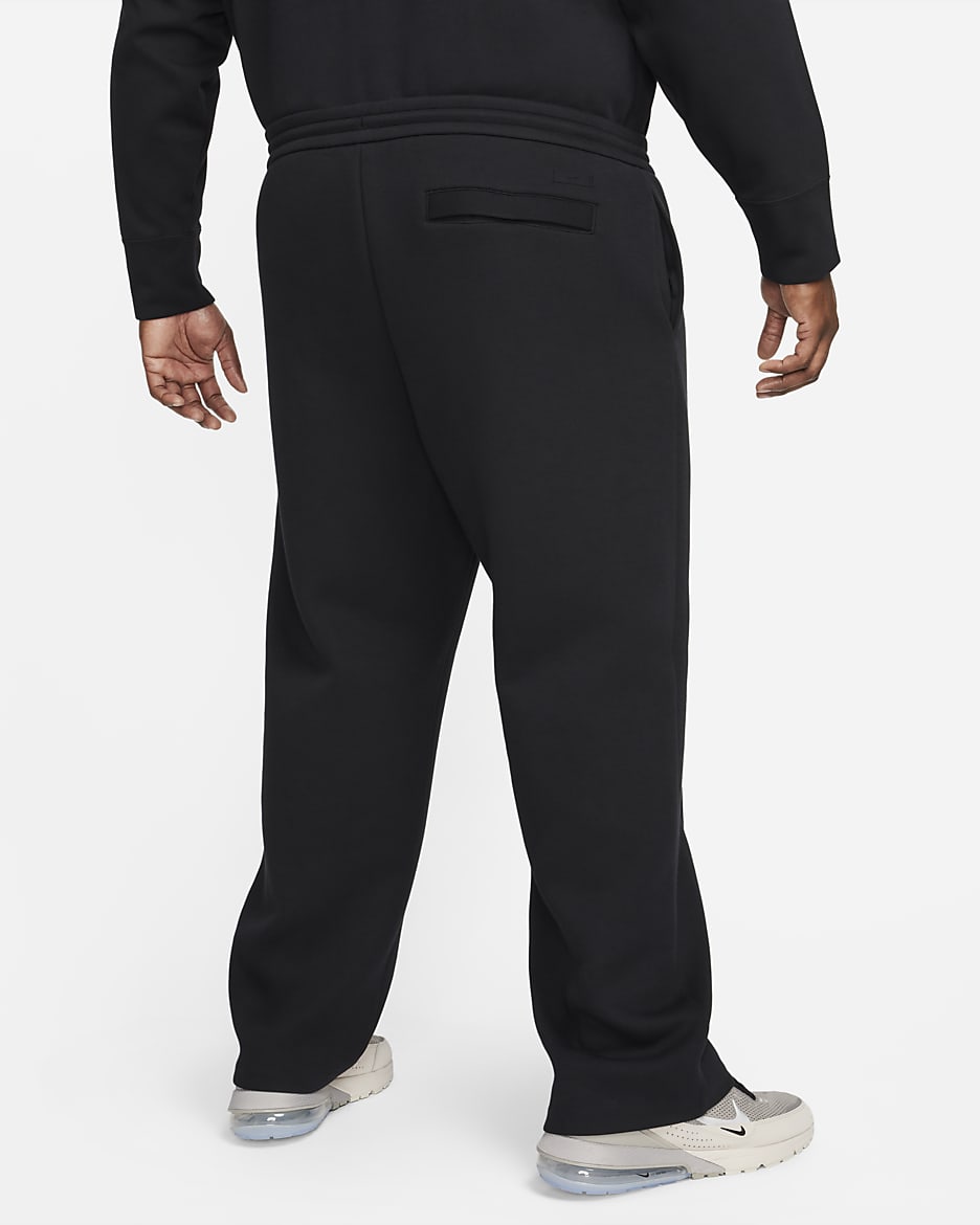 Nike Sportswear Tech Fleece Reimagined-sweatpants med løs pasform og åben kant til mænd - sort/sort