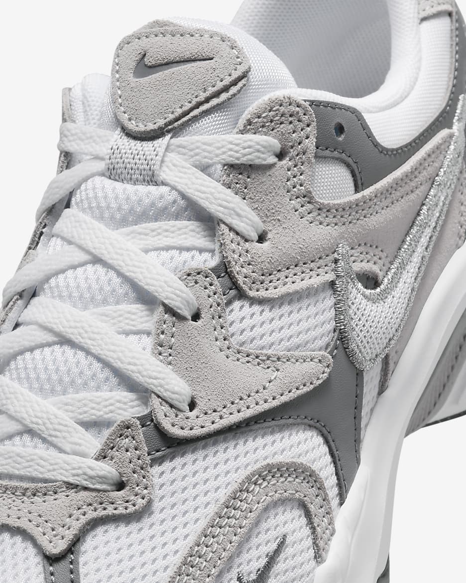 Chaussure Nike AL8 pour femme - Blanc/Smoke Grey/Noir/Metallic Silver