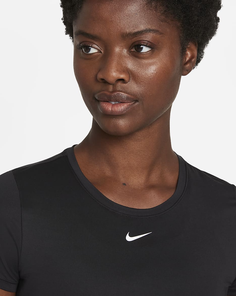 Haut à manches courtes et coupe slim Nike Dri-FIT One pour Femme - Noir/Blanc