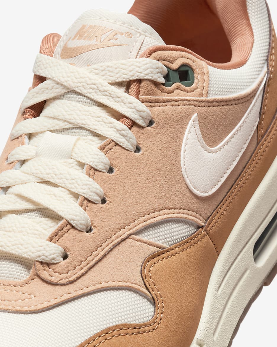 Sapatilhas Nike Air Max 1 '87 para mulher - Flax/Sesame/Verde Vintage/Coconut Milk