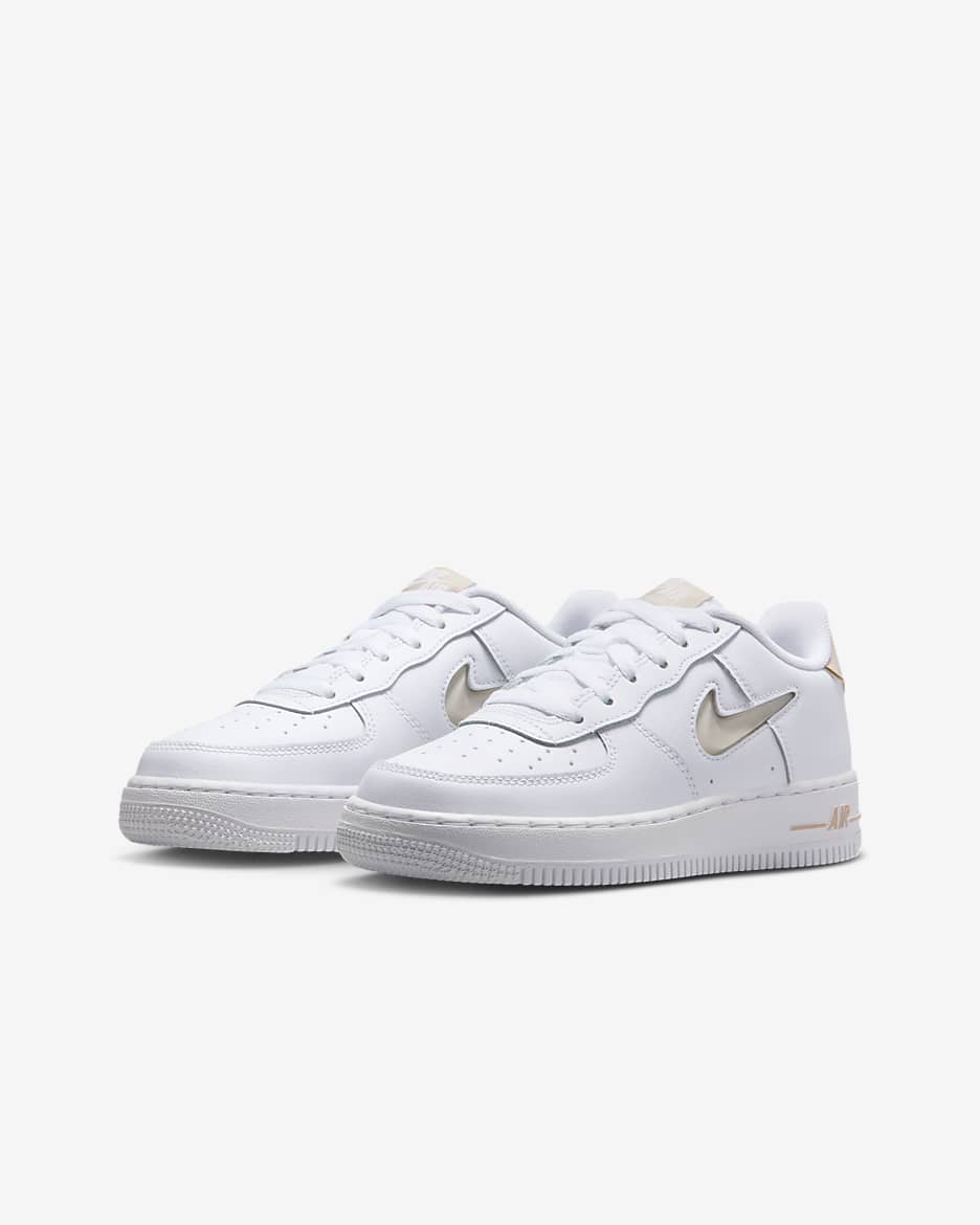 Nike Air Force 1 Older Kids' Shoes - White/Sand Drift