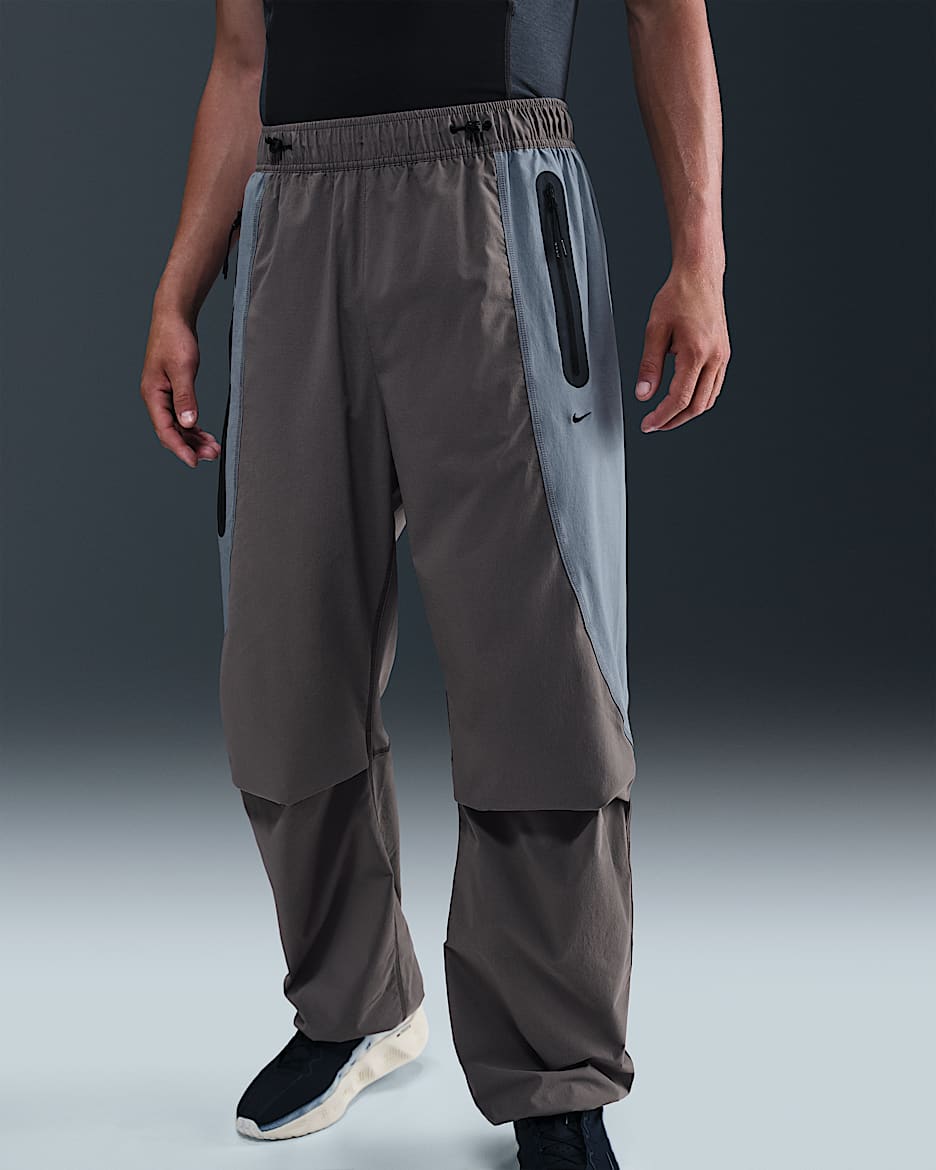 Nike Tech Men's Dri-FIT Woven Color-Block Loose-Fit Pants