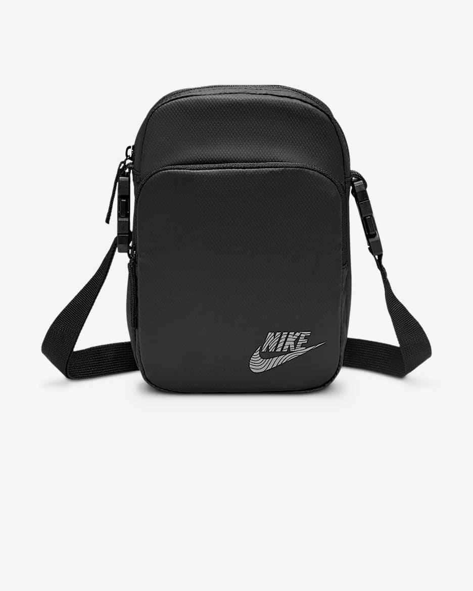 Nike Heritage Crossbody-Tasche (4 l) - Schwarz/Schwarz/Reflective Silver