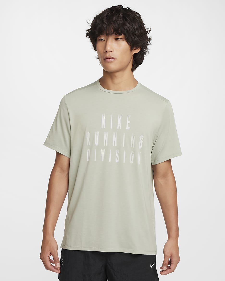 Nike Rise 365 Running Division Men's Dri-FIT Short-Sleeve Running Top - Jade Horizon/Photon Dust