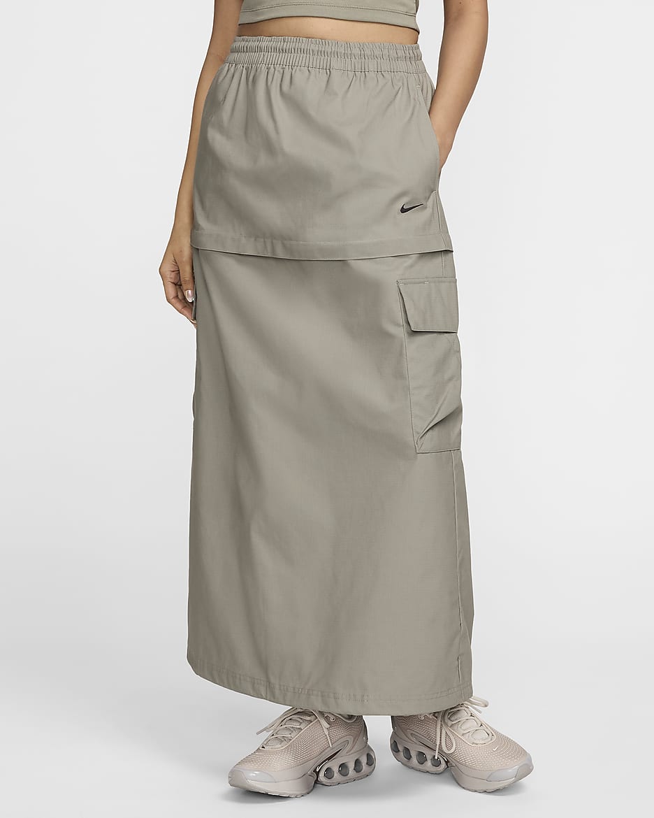 Nike Sportswear Essential geweven midi-cargorok met halfhoge taille voor dames - Light Army/Zwart