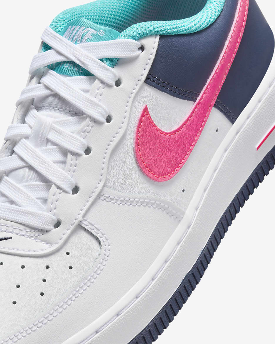 Boty Nike Air Force 1 pro větší děti - Bílá/Thunder Blue/Dusty Cactus/Racer Pink