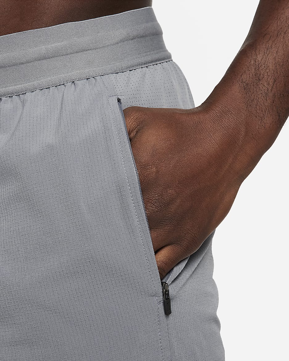 Shorts da fitness Dri-FIT non foderati 18 cm Nike Flex Rep 4.0 – Uomo - Smoke Grey/Nero/Nero