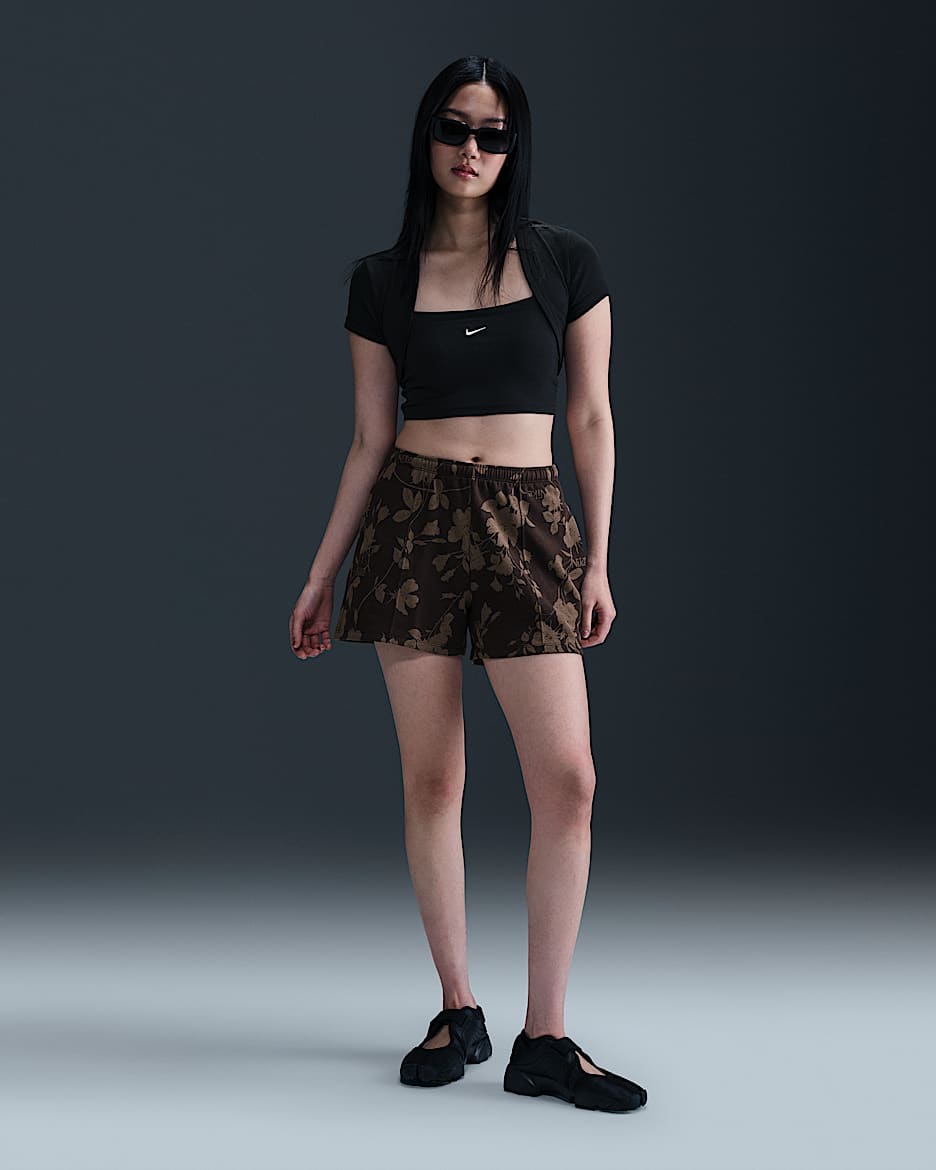 Shorts de French Terry estampados de tiro medio para mujer Nike Sportswear Chill Terry - Marrón terciopelo/Marrón terciopelo