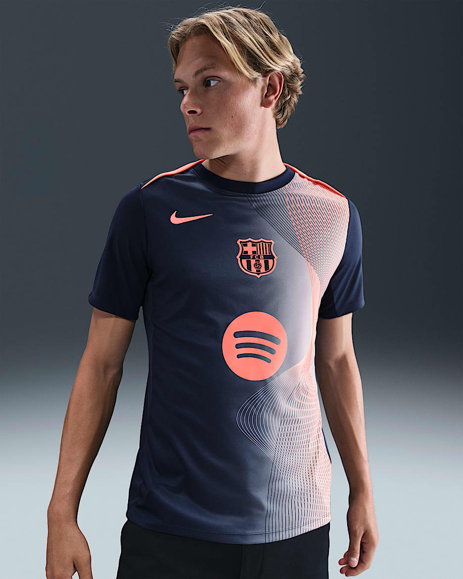 FC バルセロナ アカデミー プロ サード メンズ ナイキ Dri-FIT サッカー プレマッチ トップ - ミッドナイトネイビー/ブライトマンゴー