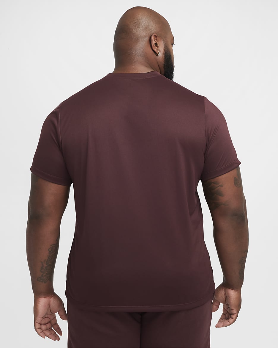 Playera de fitness para hombre Nike Dri-FIT Legend - Burdeos enérgico/Plata mate