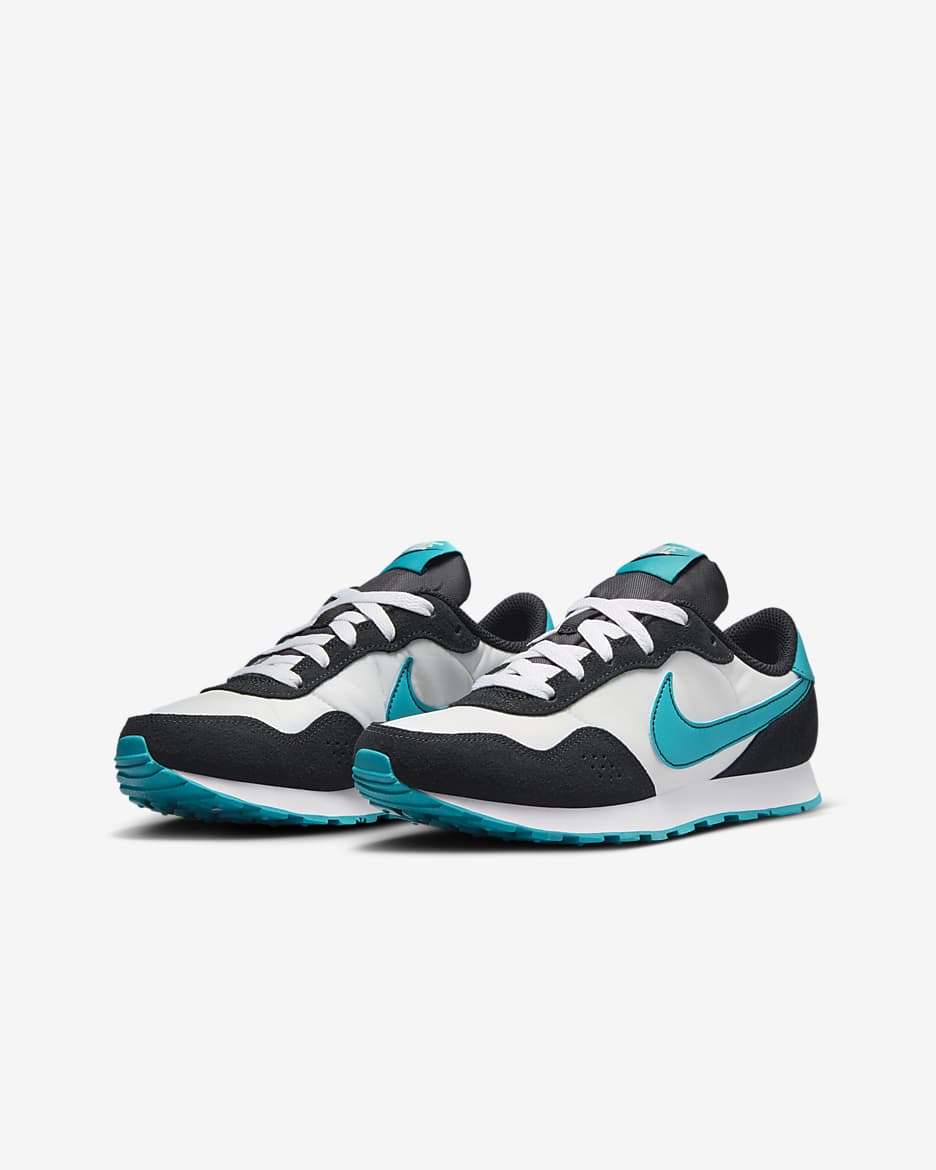 Nike MD Valiant Older Kids' Shoe. Nike UK