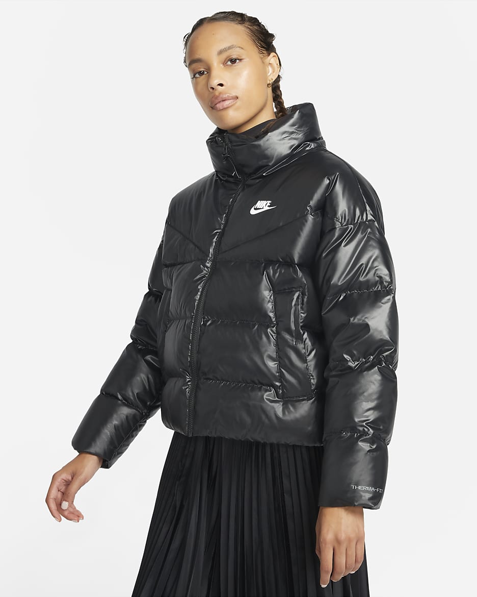 Nike Sportswear Therma-FIT City Series Damenjacke - Schwarz/Weiß