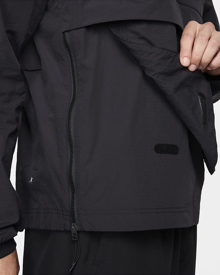 Nike APS Men's UV Repel Lightweight Versatile Jacket - Black/Black/Black