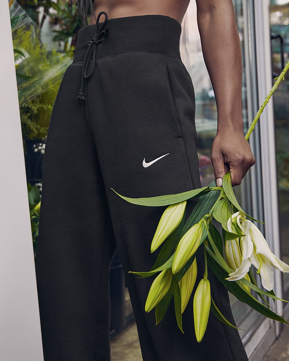 Pantalon de survêtement ample à taille haute Nike Sportswear Phoenix Fleece pour Femme - Noir/Sail