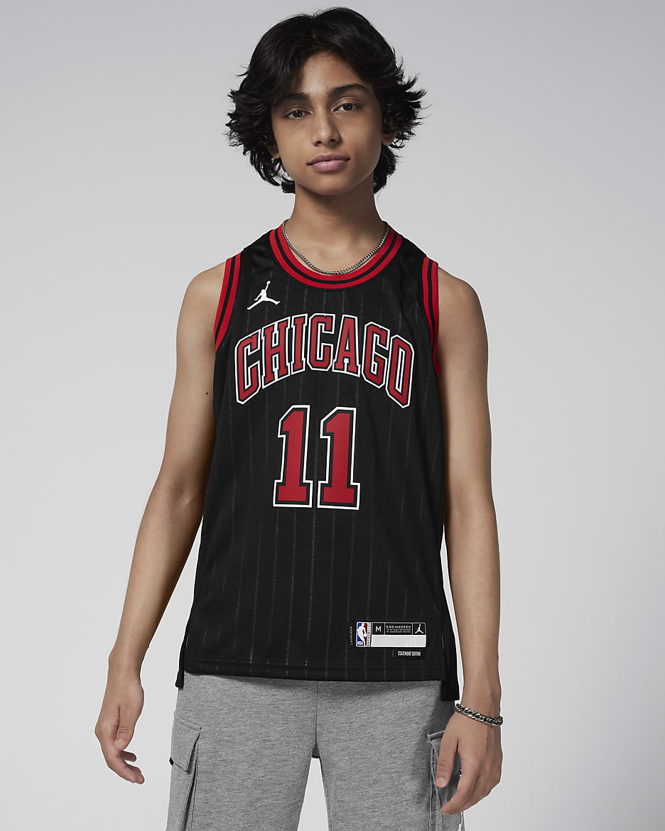 Chicago Bulls Statement Edition Older Kids' Nike Dri-FIT Swingman Jersey - Black