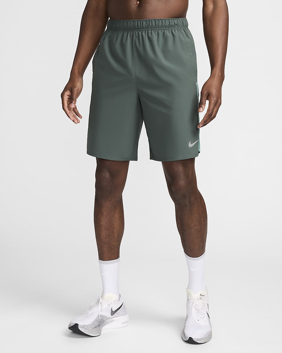 Nike Challenger Men's Dri-FIT 23cm (approx.) Unlined Versatile Shorts - Vintage Green/Bicoastal/Black