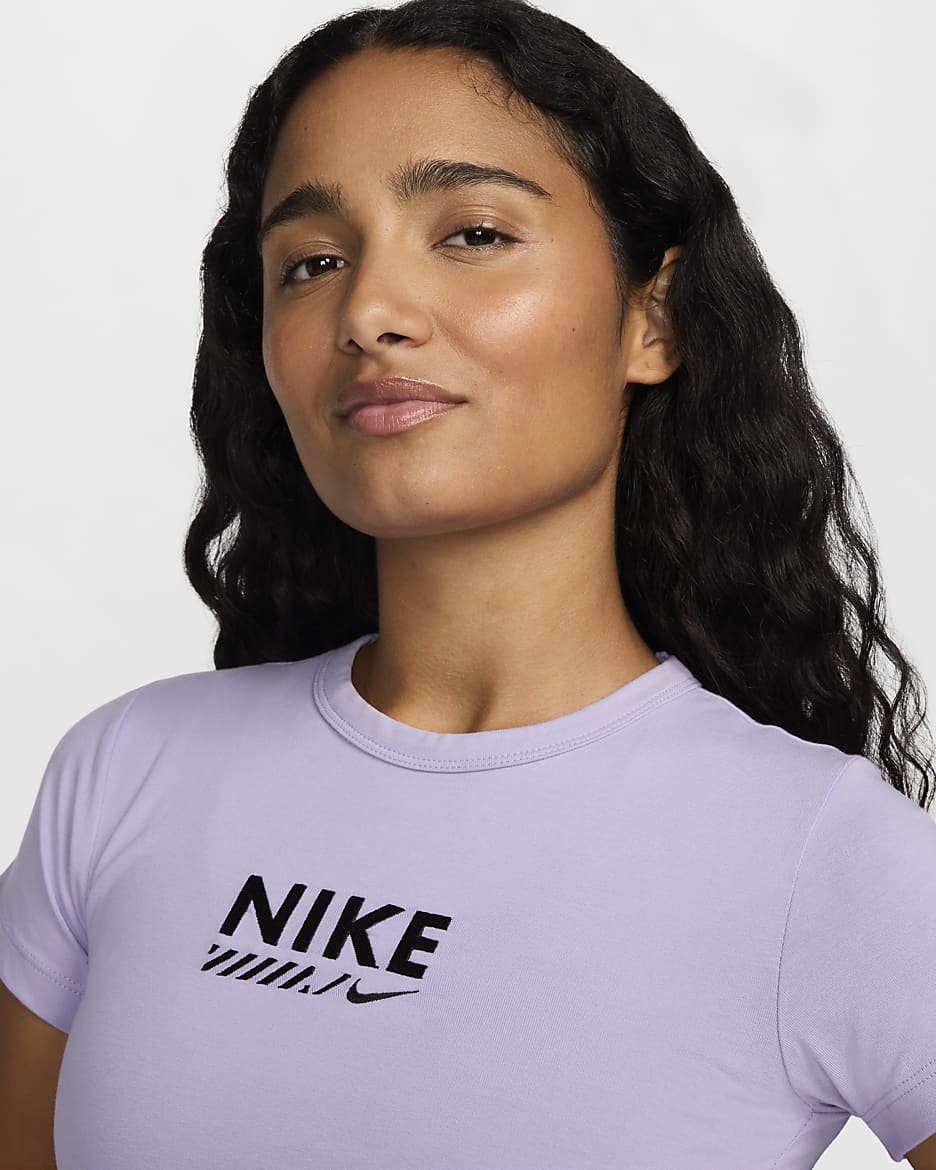 Nike Sportswear Women's Cropped T-Shirt - Hydrangeas