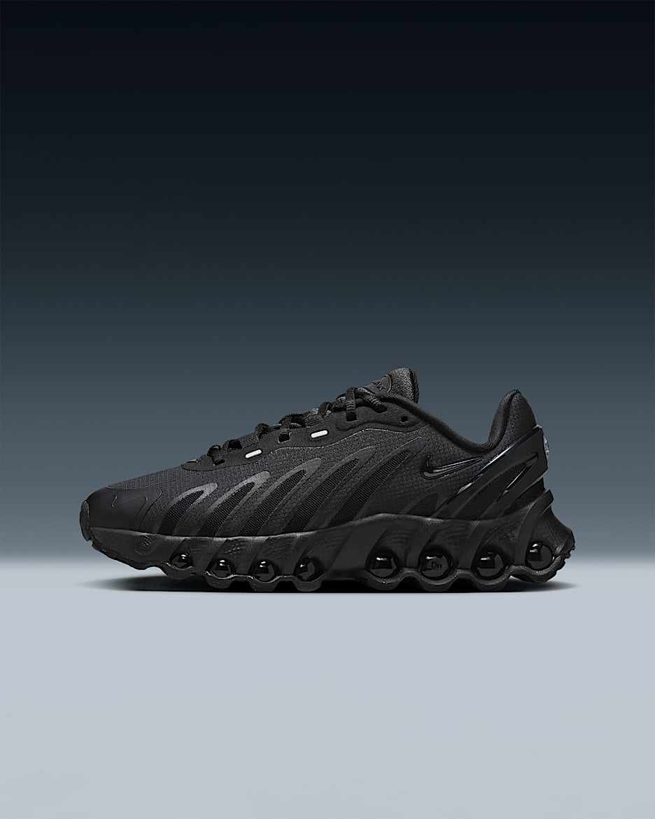 Nike Air Max Dn8 Older Kids' Shoes - Black/Black/Black/Anthracite