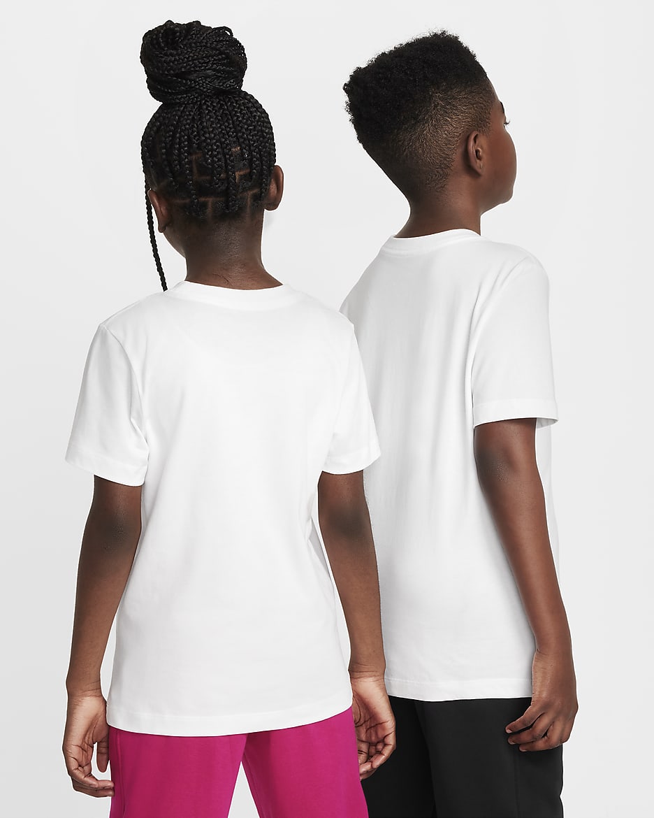 Playera para niños talla grande Nike Sportswear - Blanco