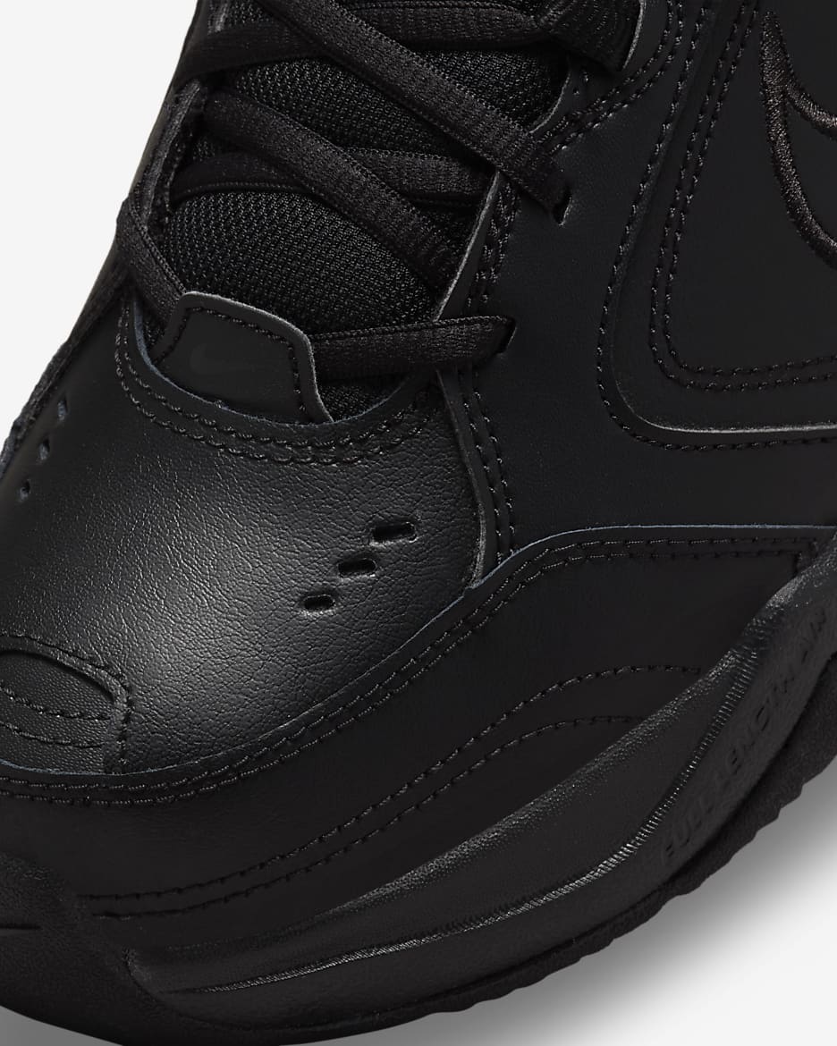 Chaussure d'entraînement Nike Air Monarch IV pour homme (extra-large) - Noir/Noir