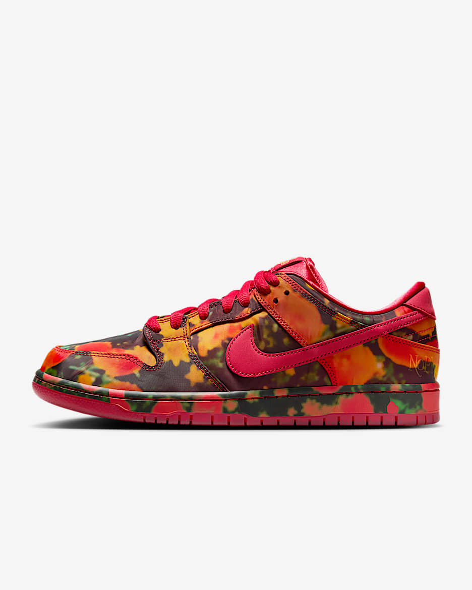 รองเท้าสเก็ตบอร์ด Nike SB Dunk Low Pro - Gym Red/หลายสี/University Red