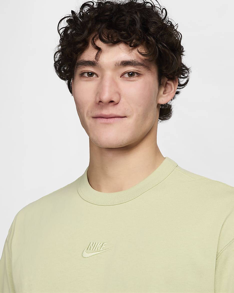 Nike Sportswear Premium Essentials Men's T-Shirt - Olive Aura