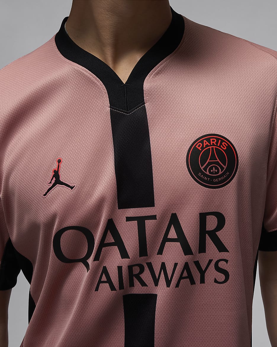 Paris Saint-Germain 2024/25 Stadium Third Jordan Dri-FIT Replika-Trikot (Herren) - Rust Pink/Schwarz/Schwarz