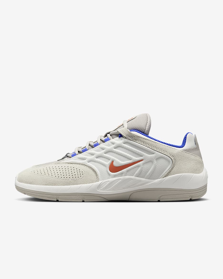 Tenis para hombre Nike SB Vertebrae - Blanco cumbre/Tinte platino/Mena de hierro claro/Arcilla cósmico