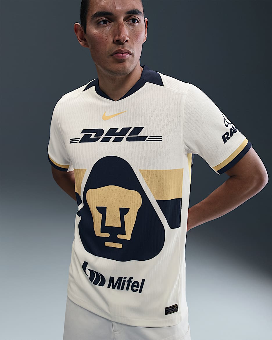 Jersey de fútbol Nike Dri-FIT ADV Authentic para hombre de Pumas UNAM local 2025/26 Match - Vela/Obsidiana/Obsidiana/Oro club