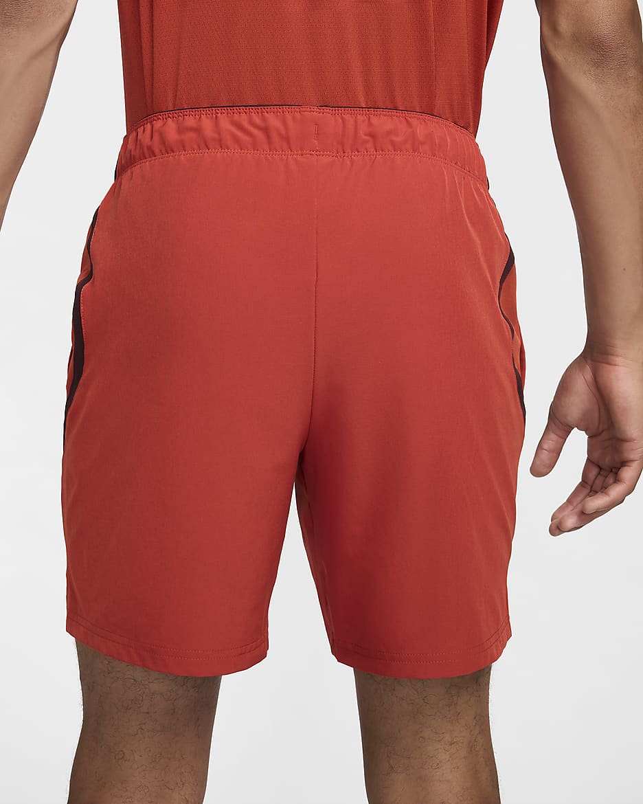 NikeCourt Advantage Dri-FIT tennisshorts voor heren (18 cm) - Dragon Red/Burgundy Crush/Wit