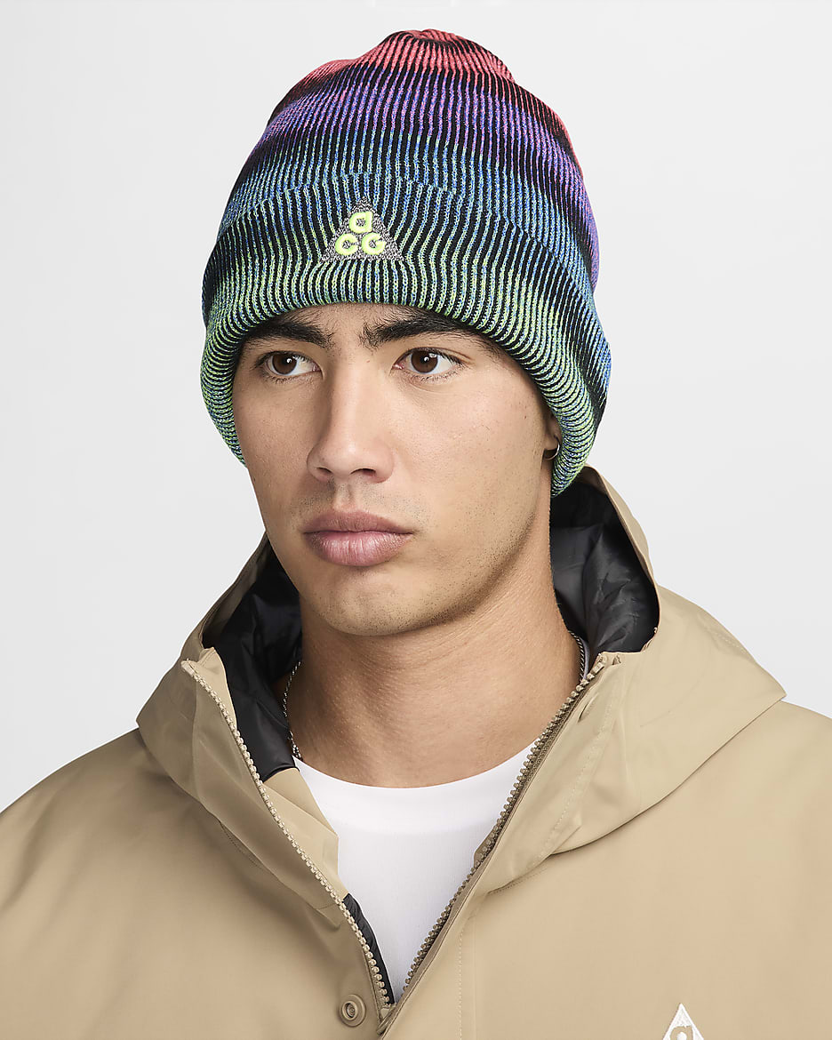 Gorro ACG Nike Peak - Carmesí claro/Hiperrosa/Hiperroyal/Volt