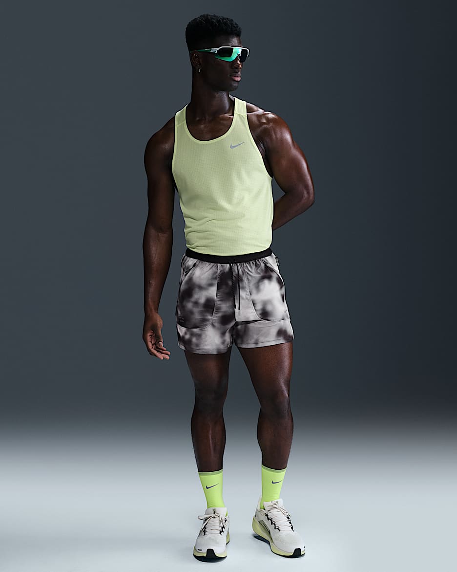 Shorts de correr Dri-FIT ADV de 10 cm con forro de ropa interior para hombre Nike Running Division Breathe - Negro/Negro
