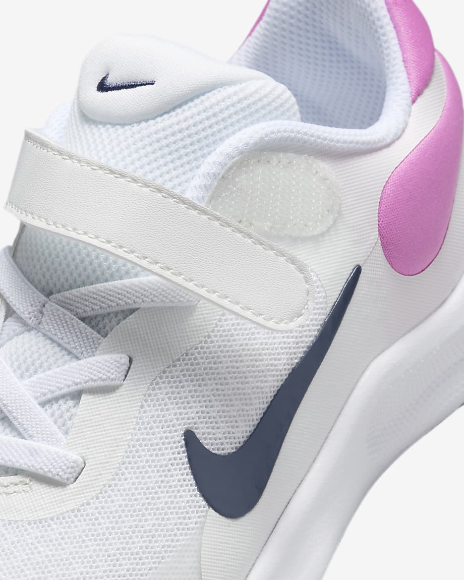 Nike Revolution 7 Younger Kids' Shoes - White/Playful Pink/Midnight Navy