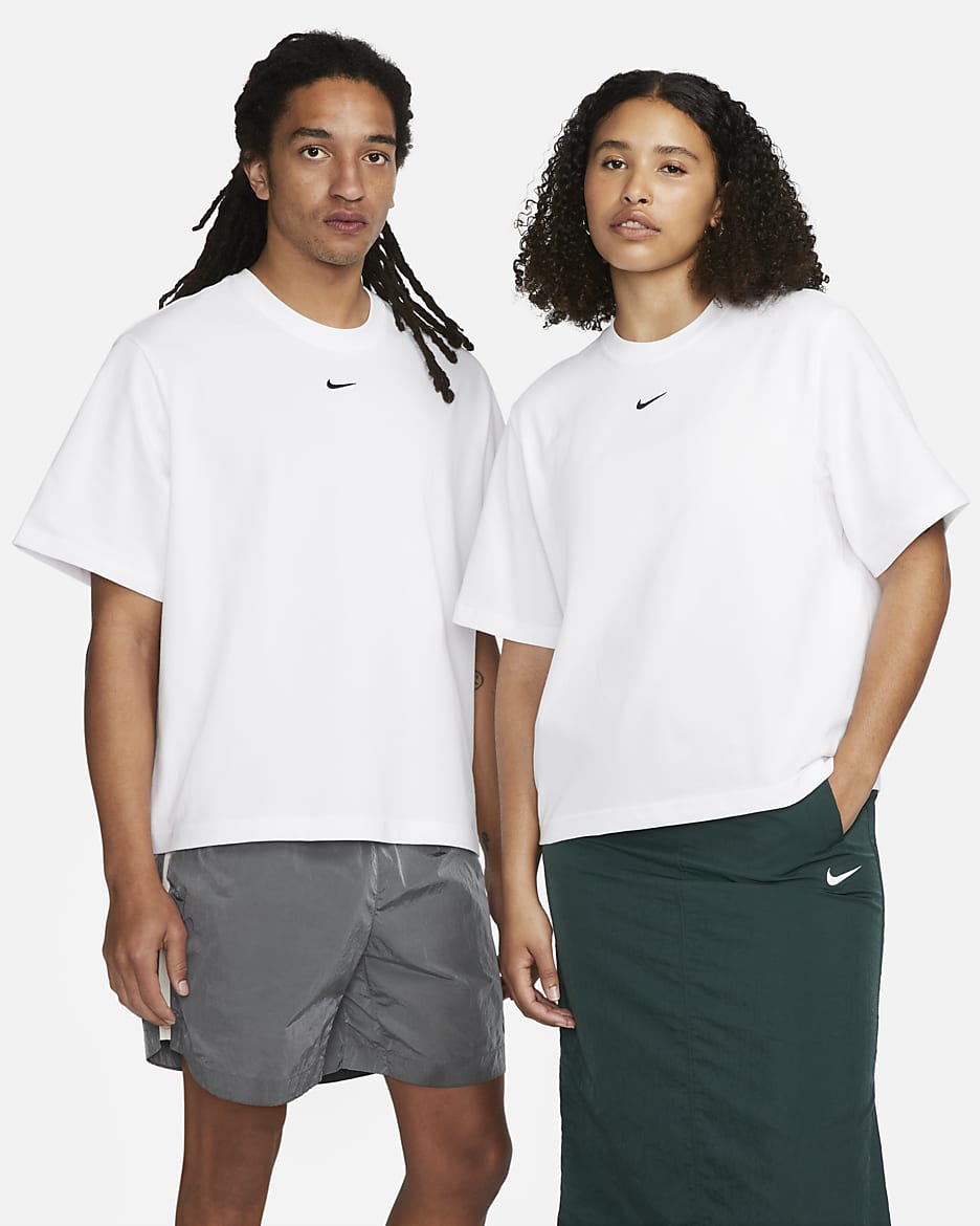 Playera de corte cuadrado para mujer Nike Sportswear Essential - Blanco/Negro