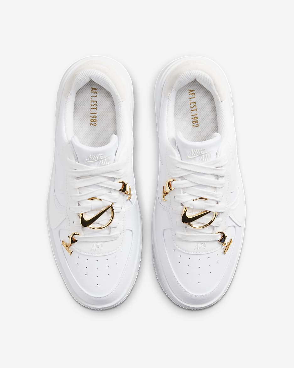 Sapatilhas Nike Air Force 1 Low PLT.AF.ORM para mulher - Branco/Dourado metalizado/Branco Summit