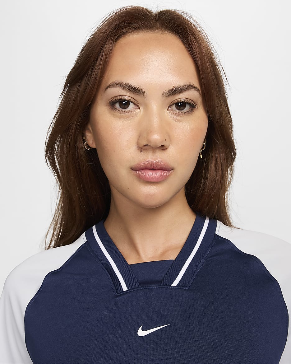 Nike Sportswear Women's Short-Sleeve Cropped Top - Pure Platinum/Midnight Navy