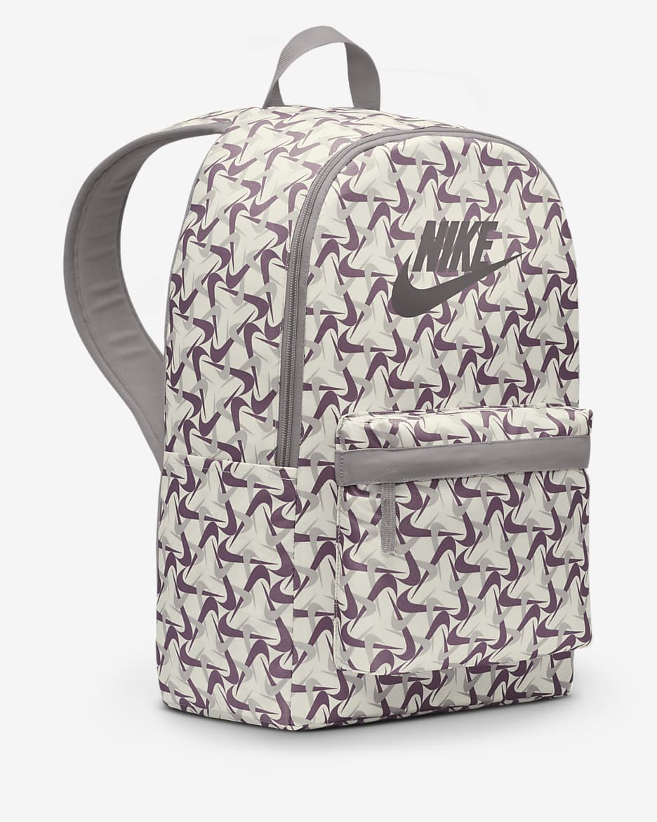 Batoh Nike Heritage (25 l) - Sail/Platinum Violet/Taupe Grey