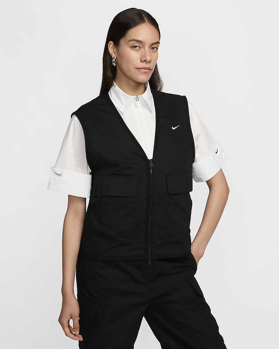 Nike Sportswear Essential ruime geweven bodywarmer met cargozakken voor dames - Zwart/Wit